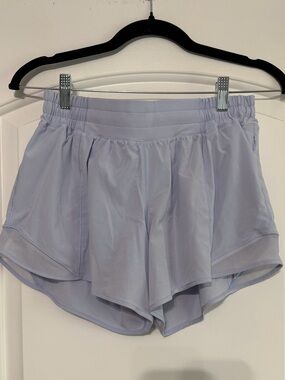 Like New Lululemon Hotty Hot 4” Short